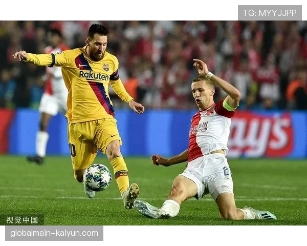 布拉格斯拉维亚虽败犹荣 主场两球不敌巴萨暴露经验差距